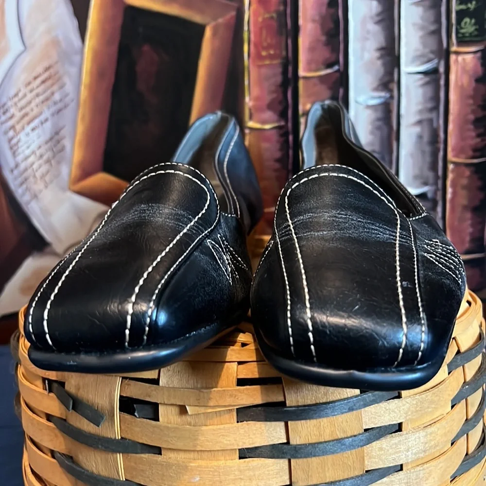 Womens Black Size 8 Leather Slip On Aerosoles Shoes Used Good Condition - Picture 3 of 7